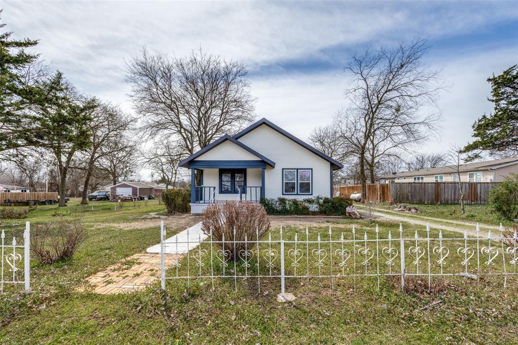 104 E Church Street Property Photo