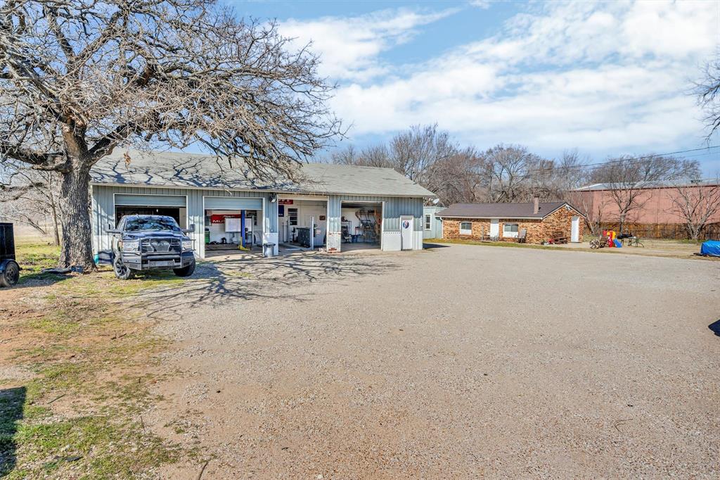 6821 Smithfield Road Property Photo 7