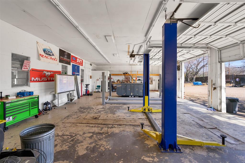 6821 Smithfield Road Property Photo 10