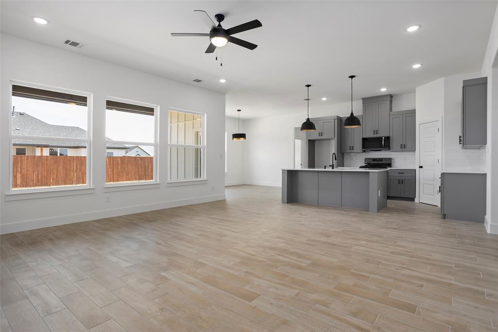 200 Cliff Court Property Photo