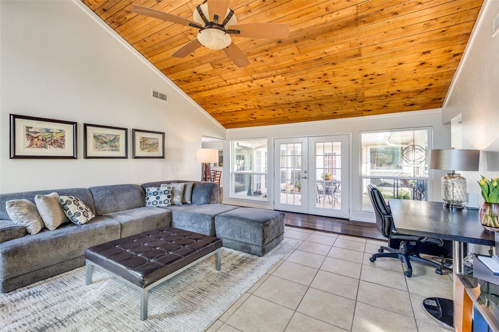 9137 Windy Crest Drive Property Photo