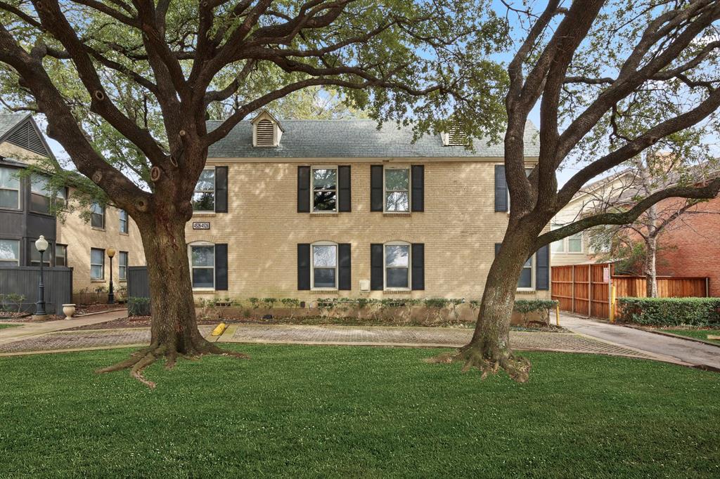 4534 University Boulevard Property Photo