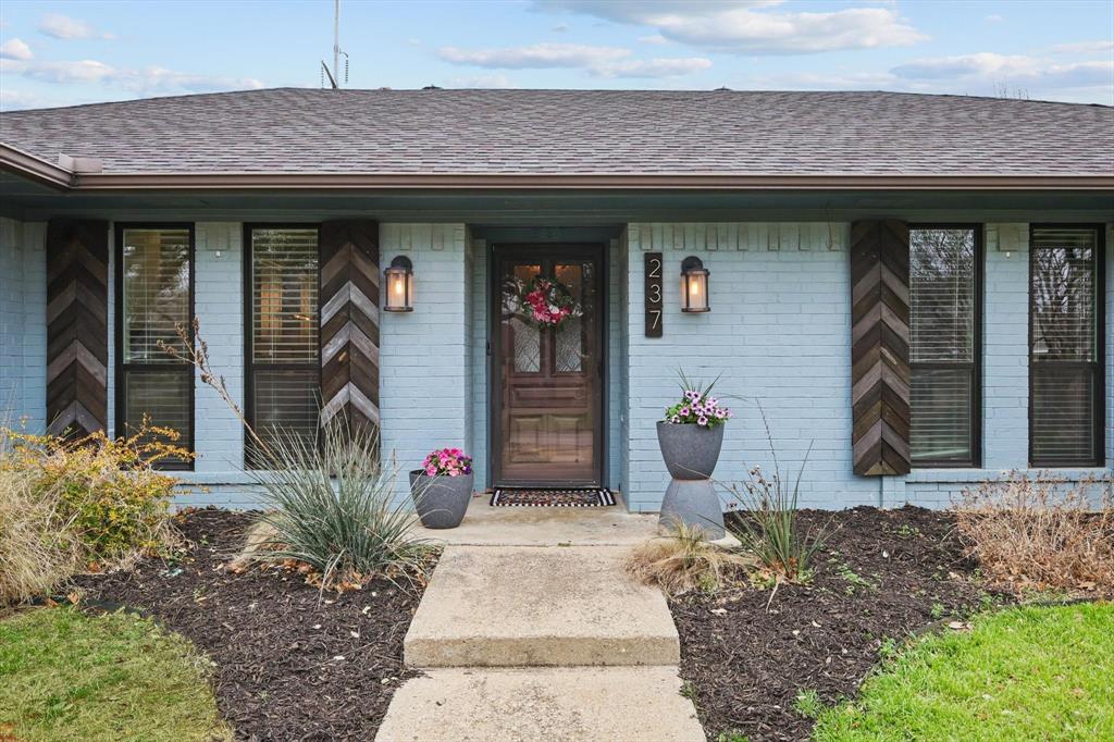 237 Glenmere Drive Property Photo