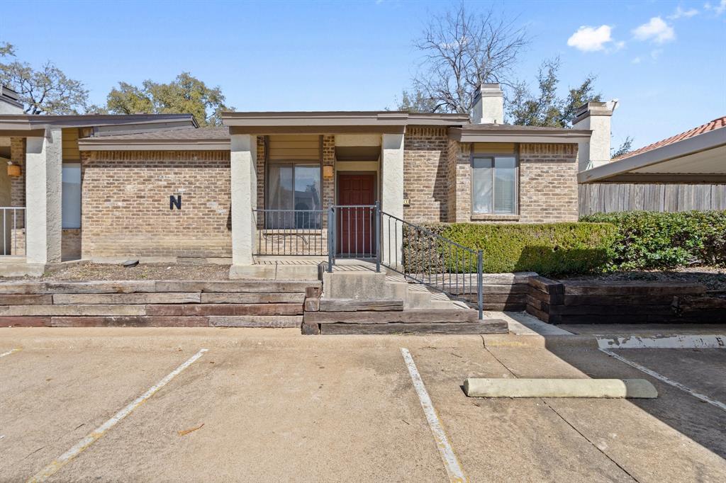 821 Dublin Drive Property Photo
