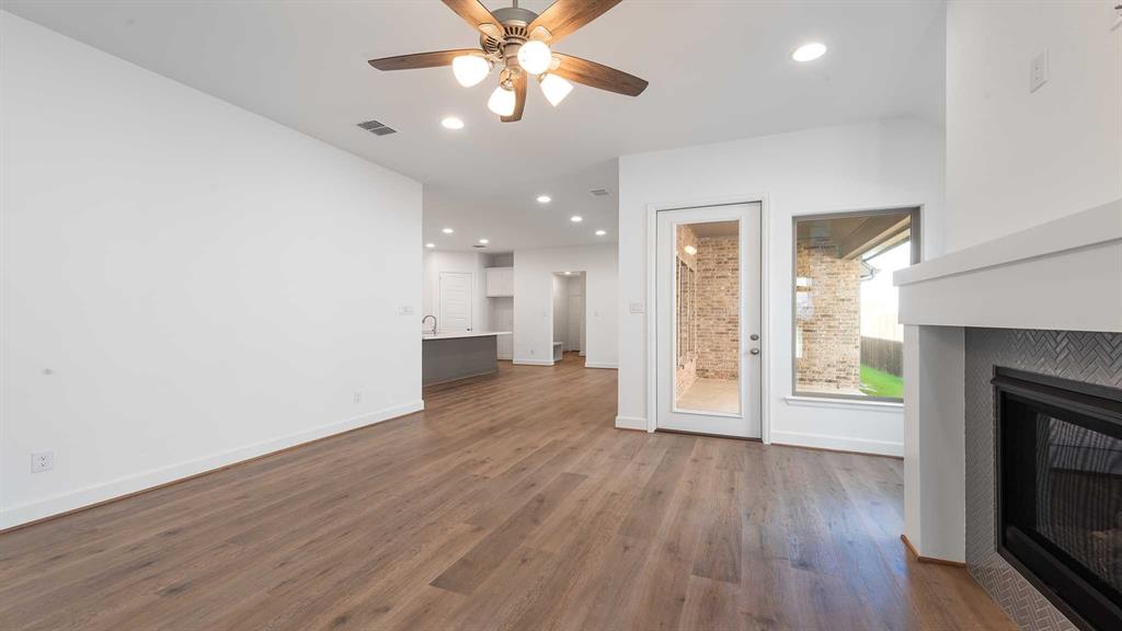 4124 Hudson Street Property Photo 12