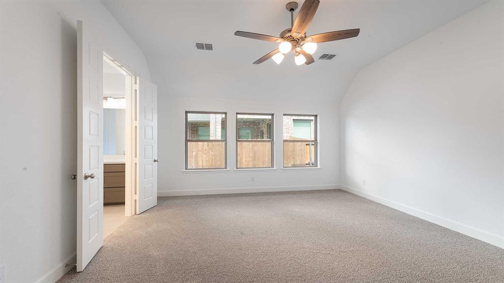 4124 Hudson Street Property Photo 13