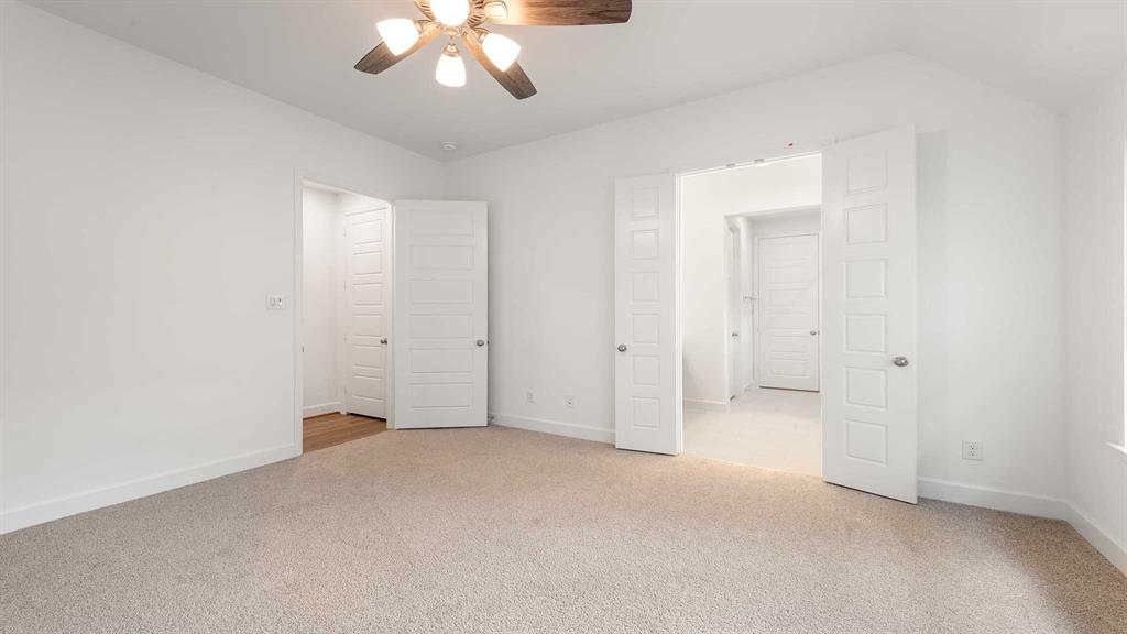 4124 Hudson Street Property Photo 17