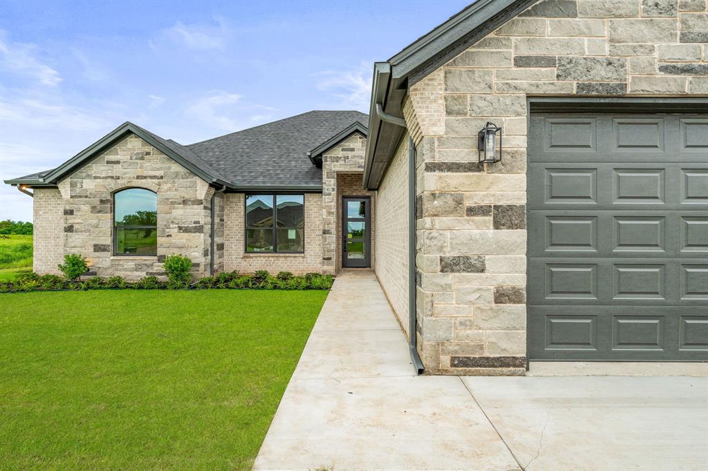 117 Eagle Court Property Photo 1