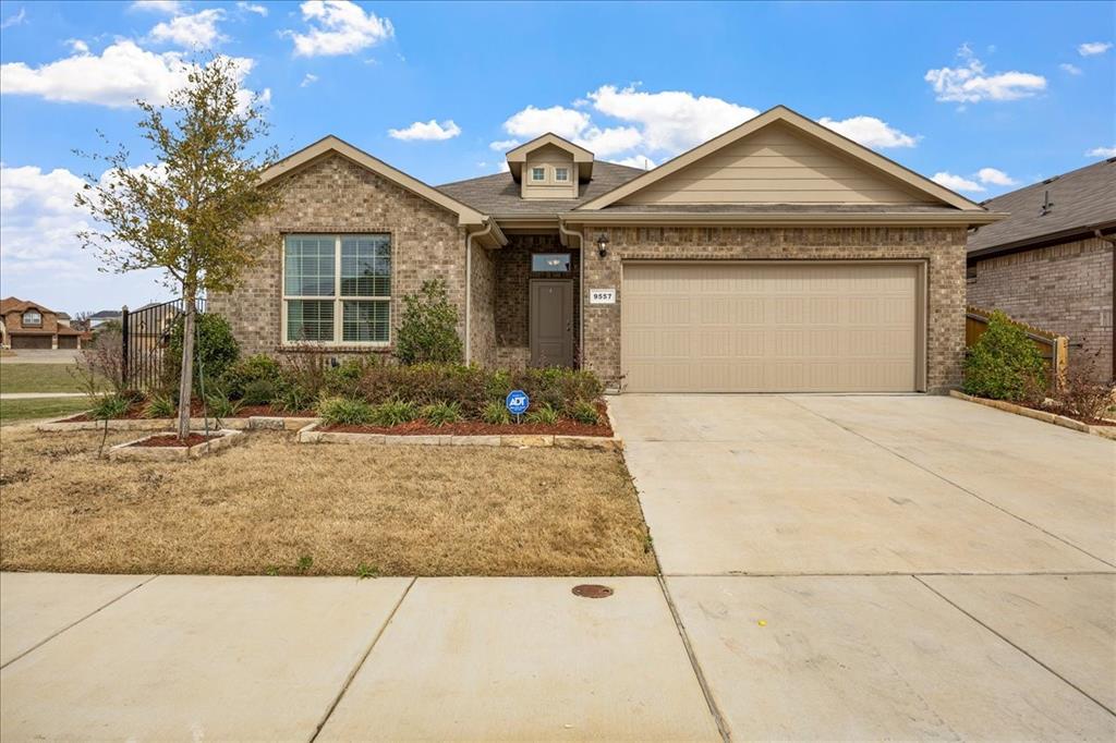 9557 Alderleaf Trail Property Photo