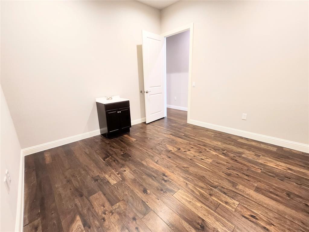 4425 Plano Parkway Property Photo 14