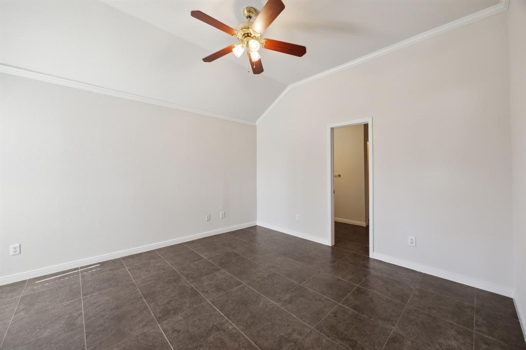 906 Park Row Circle Property Photo 10