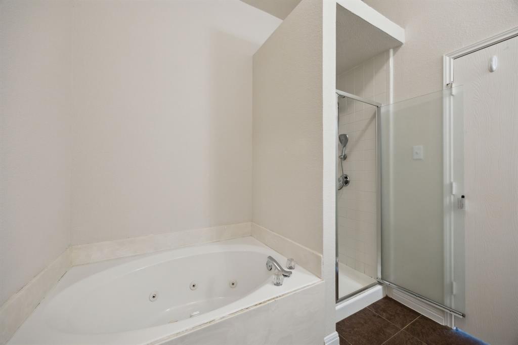 906 Park Row Circle Property Photo 14