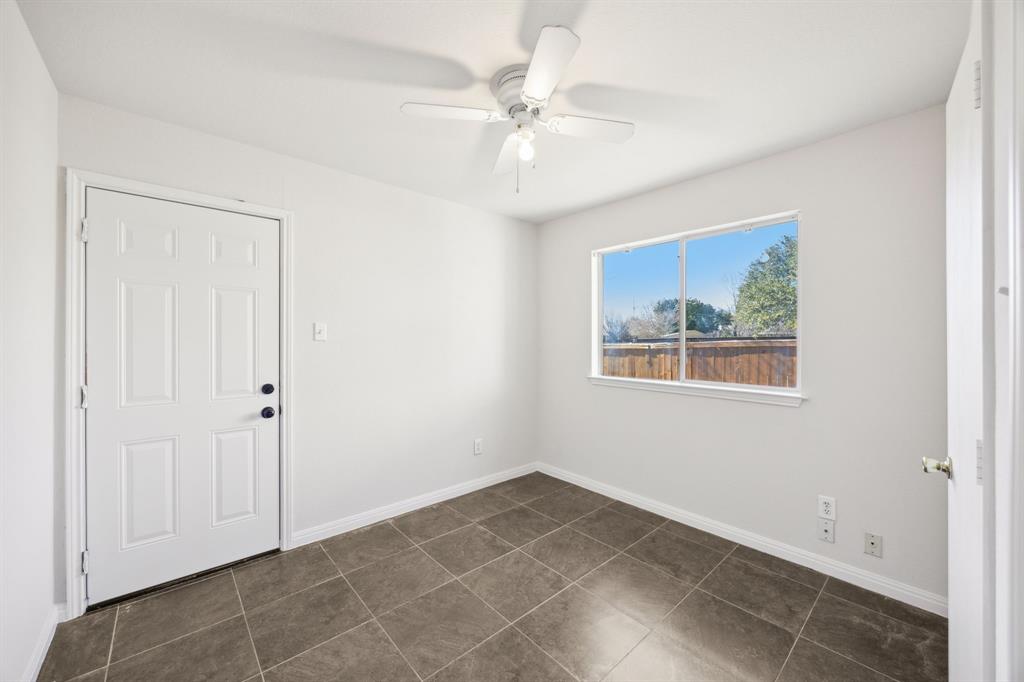 906 Park Row Circle Property Photo 21