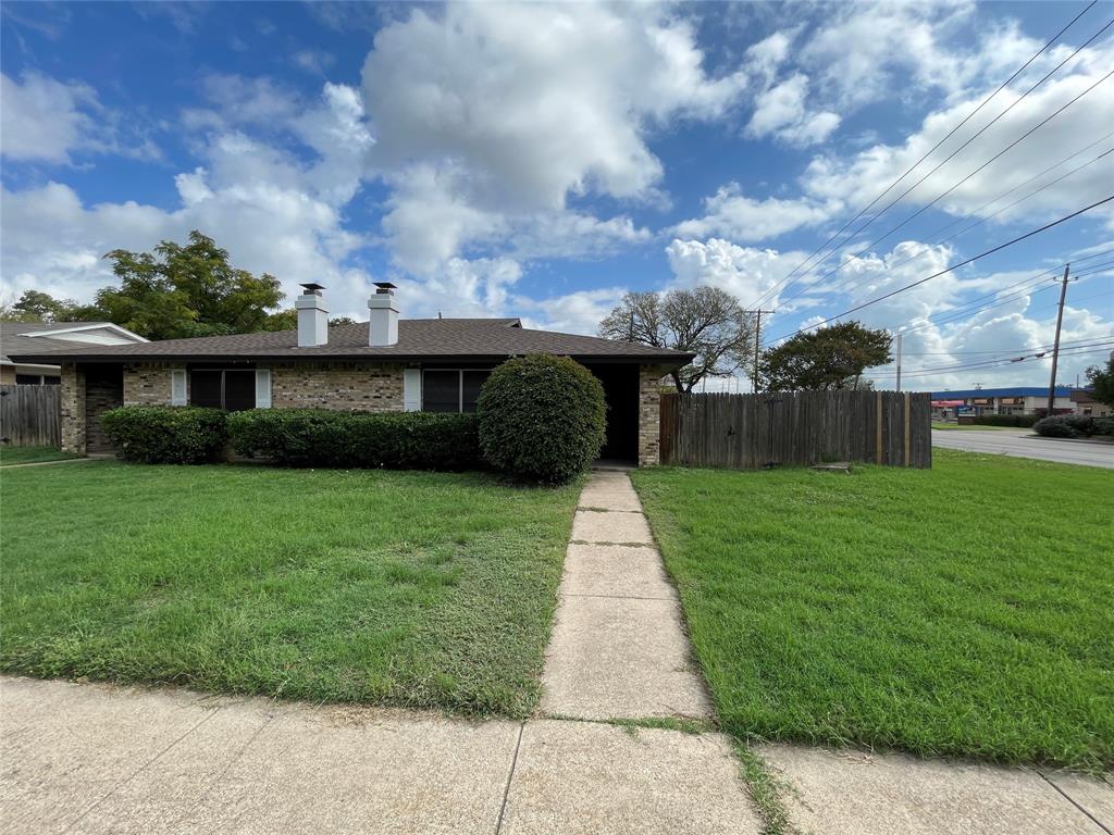 1320 Willow Wood Court
