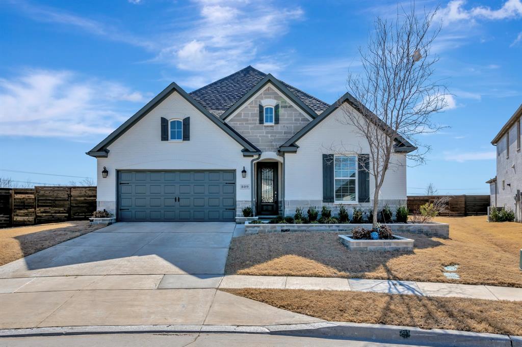 809 Ivy Glen Court Property Photo