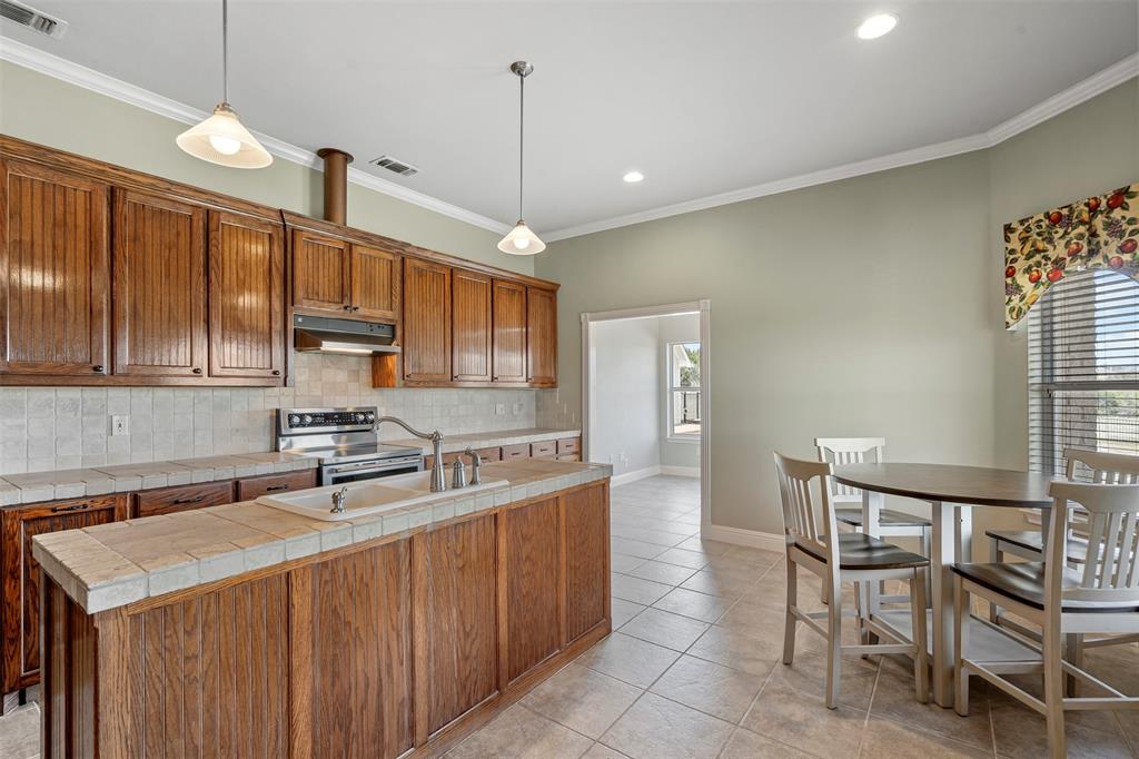 2118 Darby Dan Court Property Photo 11
