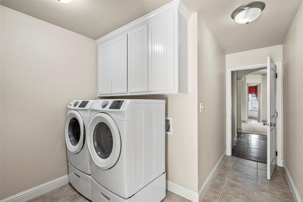 2118 Darby Dan Court Property Photo 24
