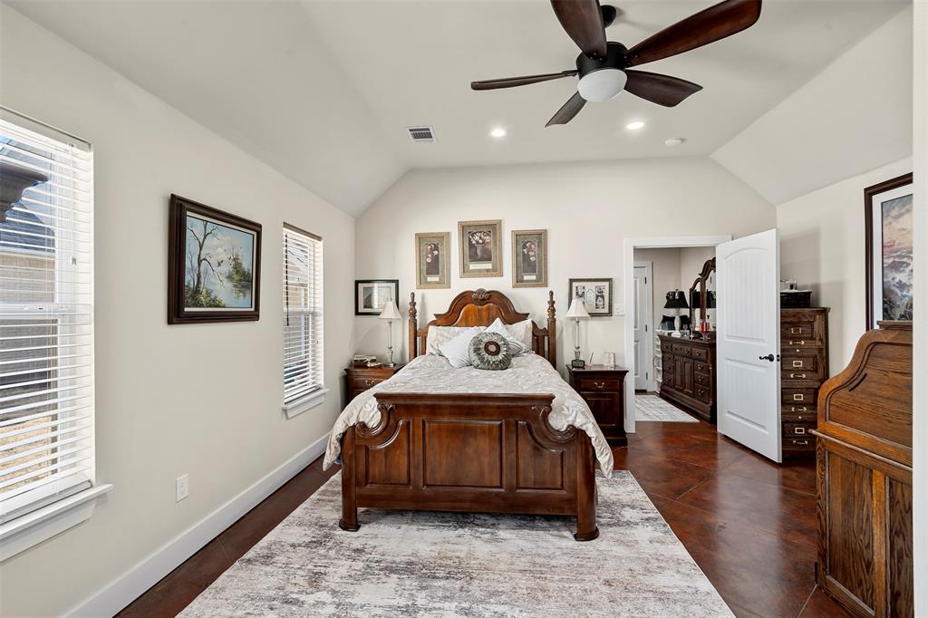 2118 Darby Dan Court Property Photo 31