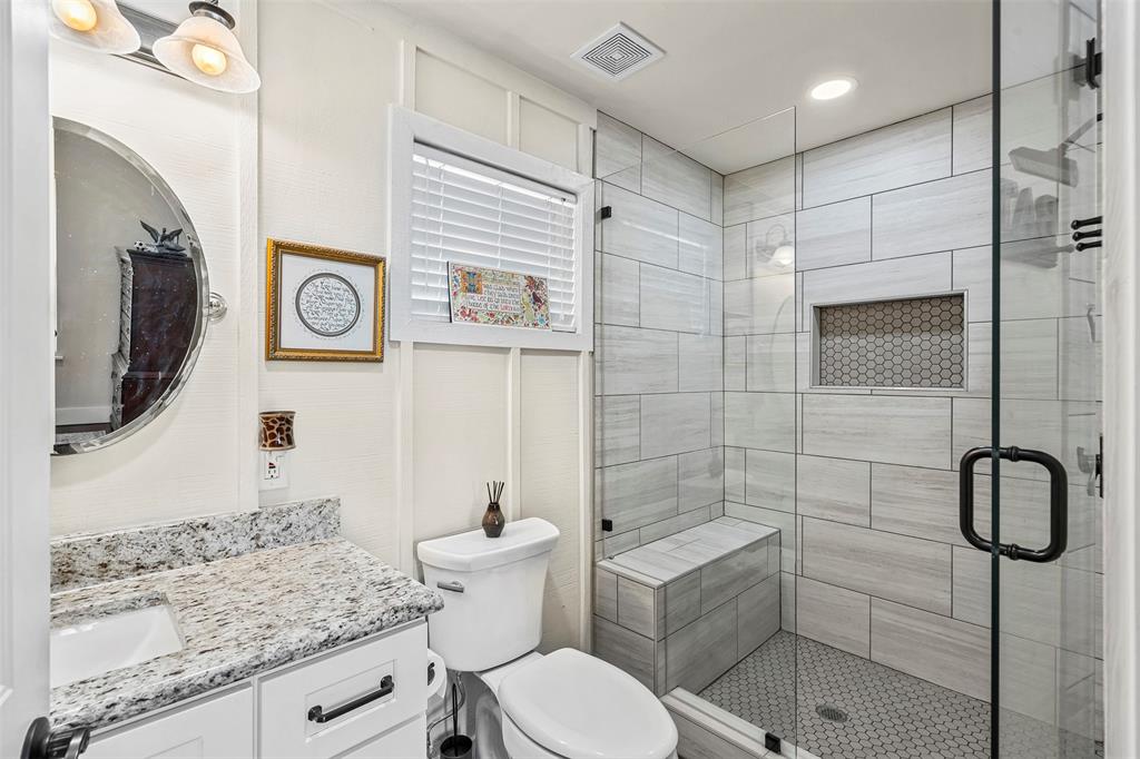 2118 Darby Dan Court Property Photo 32