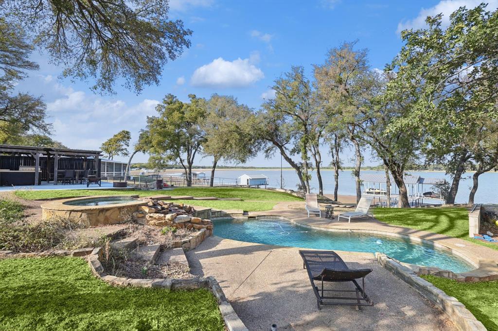 7070 Briar Road Property Photo