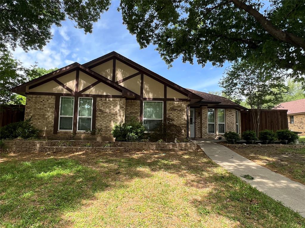 8701 Woodstream Drive Property Photo 1