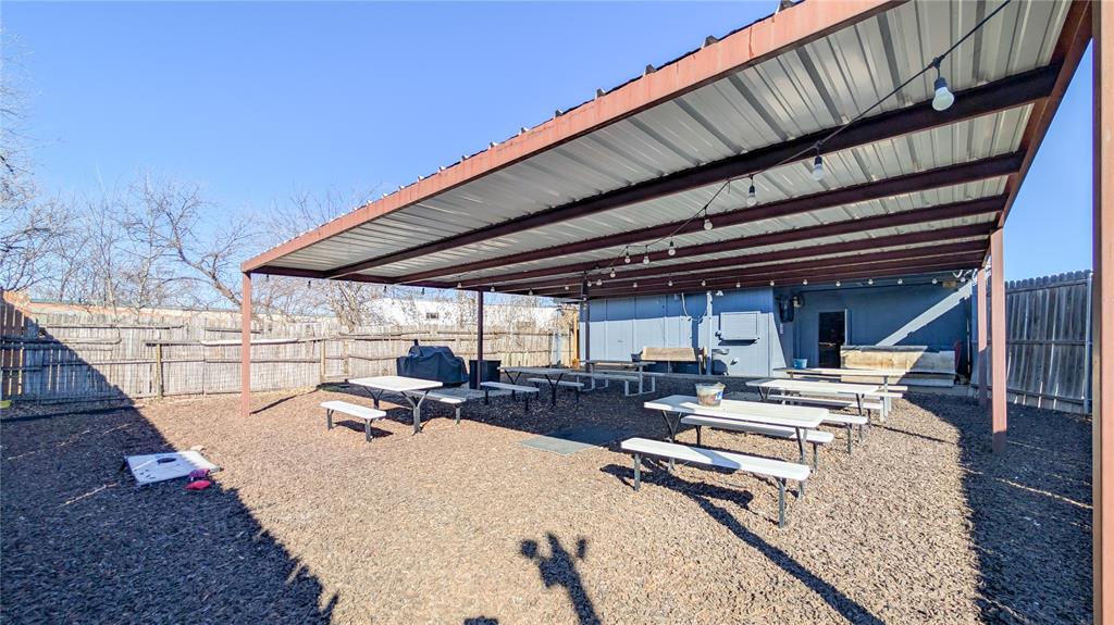 3012 E Abram Street Property Photo 16