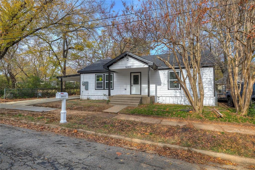 1422 W Austin Street Property Photo
