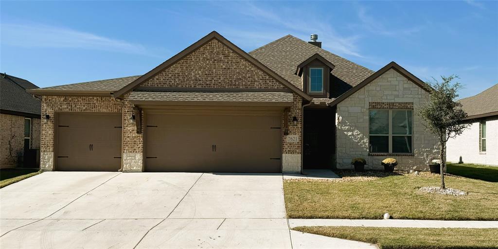 7621 Rothbury Drive Property Photo