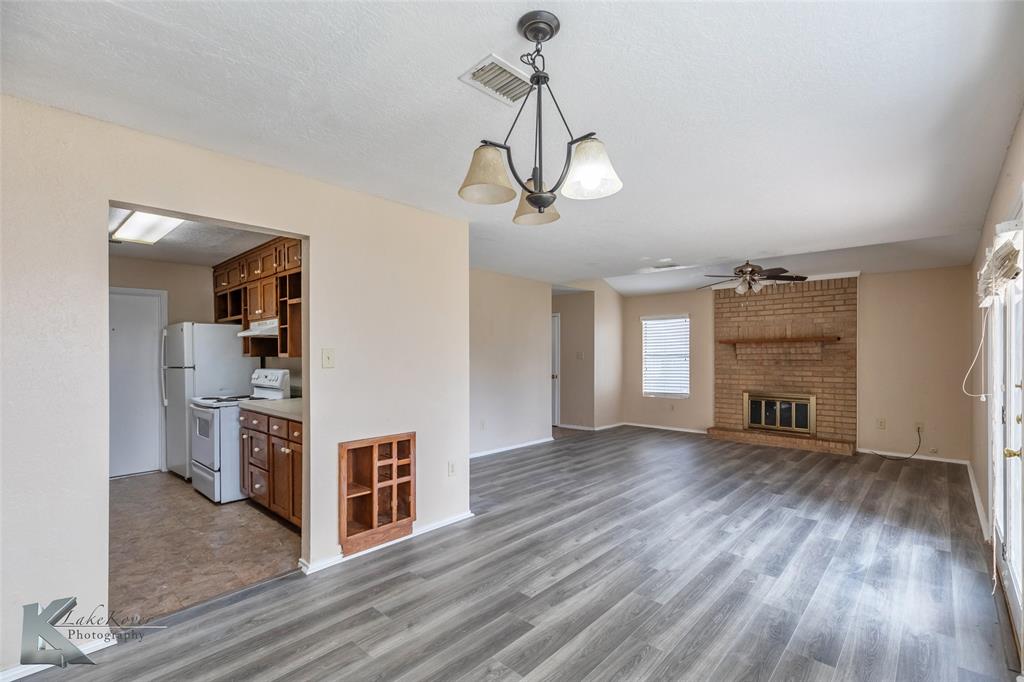 3065 Button Willow Avenue Property Photo 6