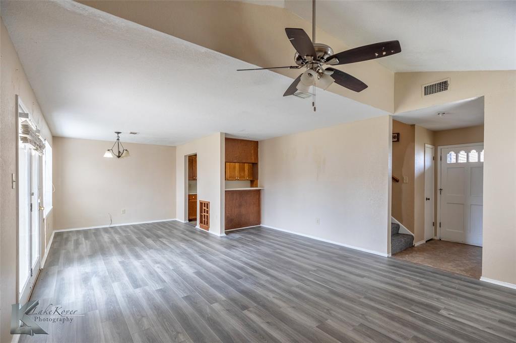 3065 Button Willow Avenue Property Photo 9