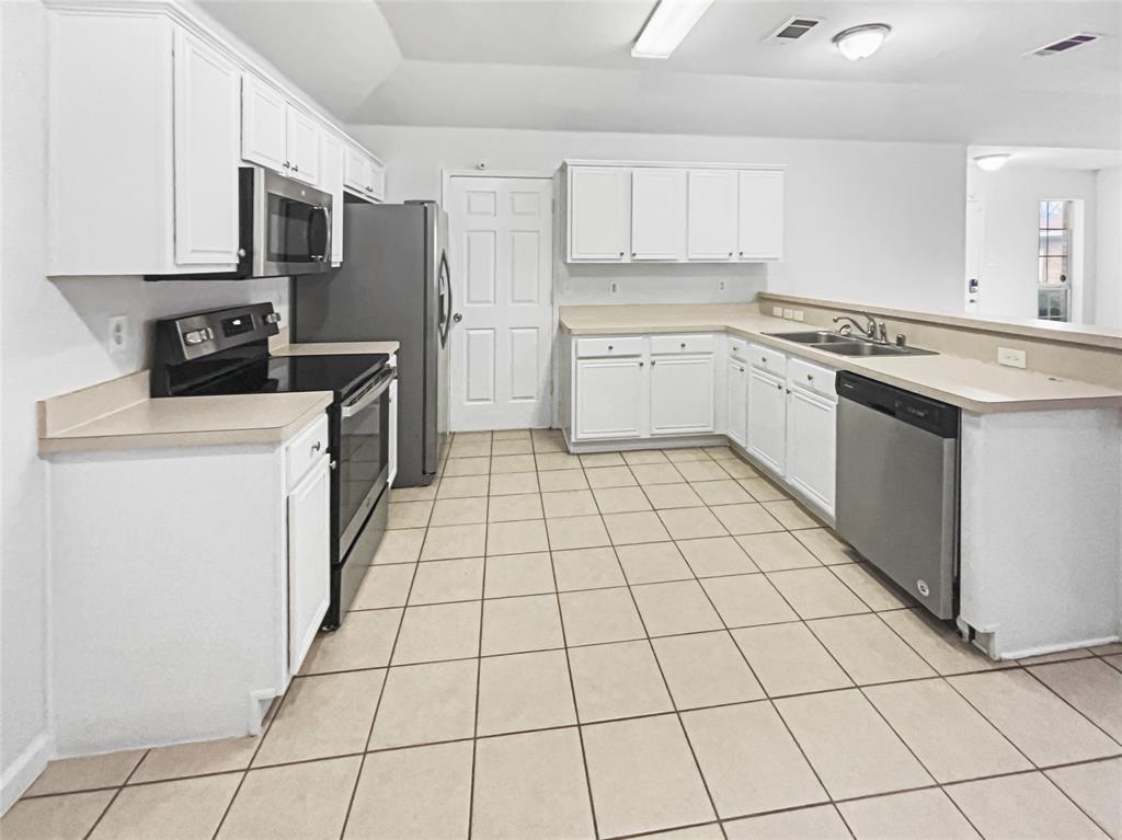 6705 Windward View Drive Property Photo 6