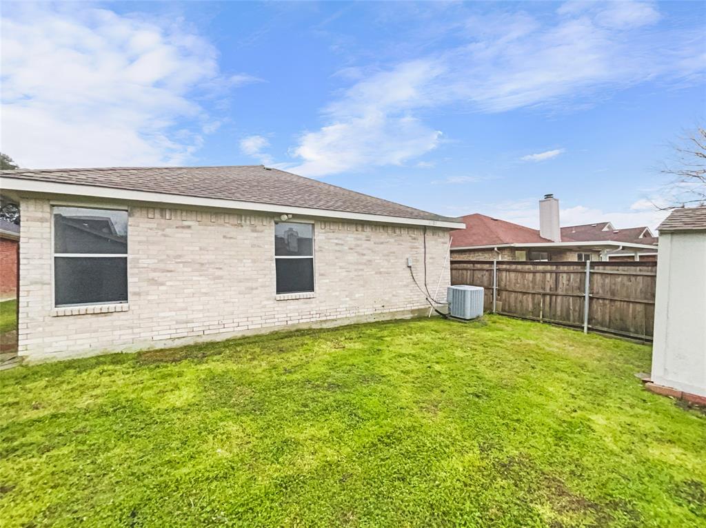 6705 Windward View Drive Property Photo 8
