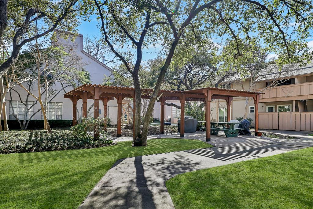 10580 High Hollows Drive Property Photo