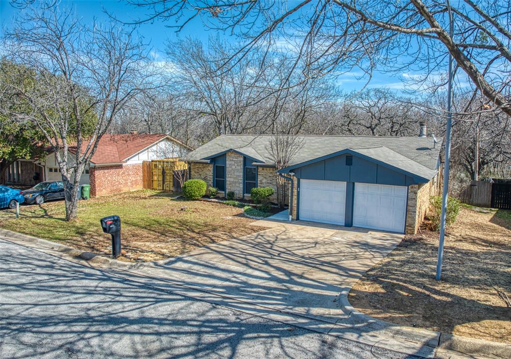 4207 Hunters Court Property Photo