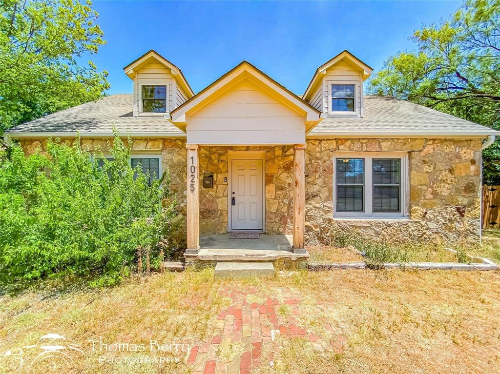 1025 Mulberry Street Property Photo