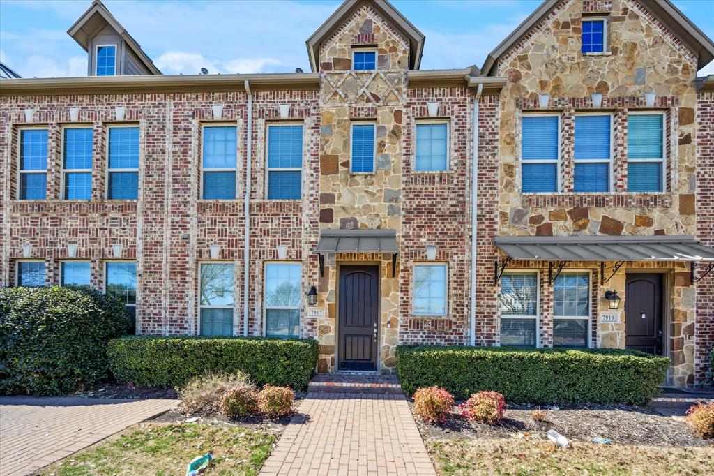 7917 Parkwood Boulevard Property Photo