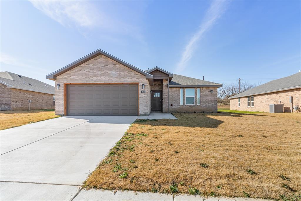 812 Bella Boulevard Property Photo 1