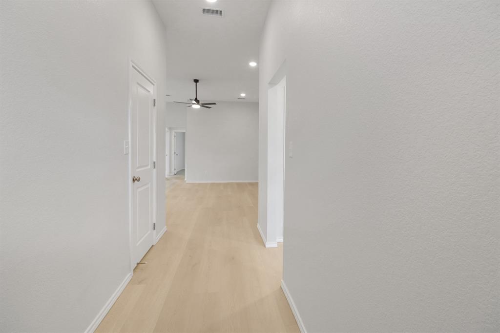 812 Bella Boulevard Property Photo 15
