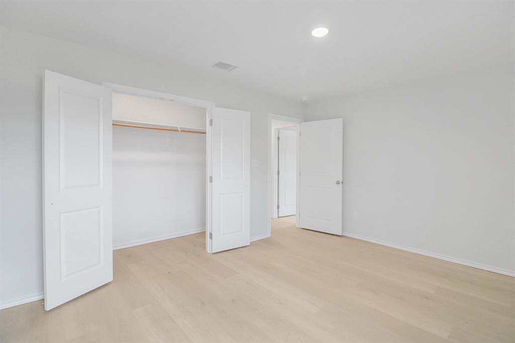 812 Bella Boulevard Property Photo 17