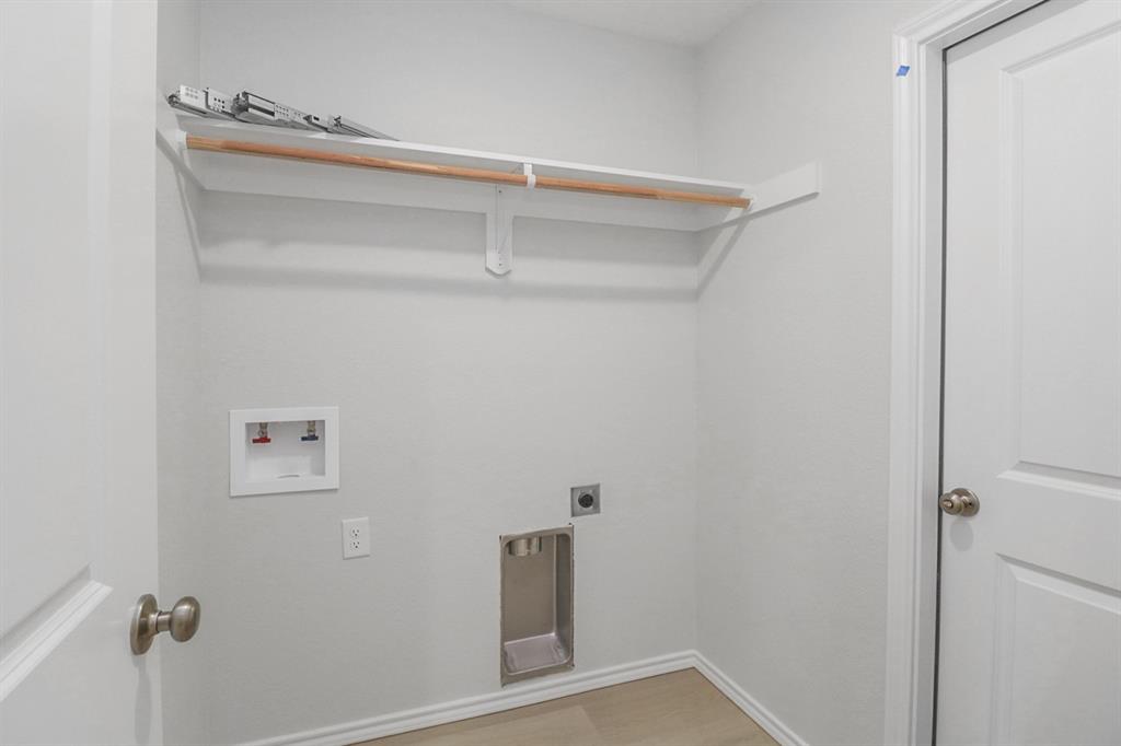812 Bella Boulevard Property Photo 21