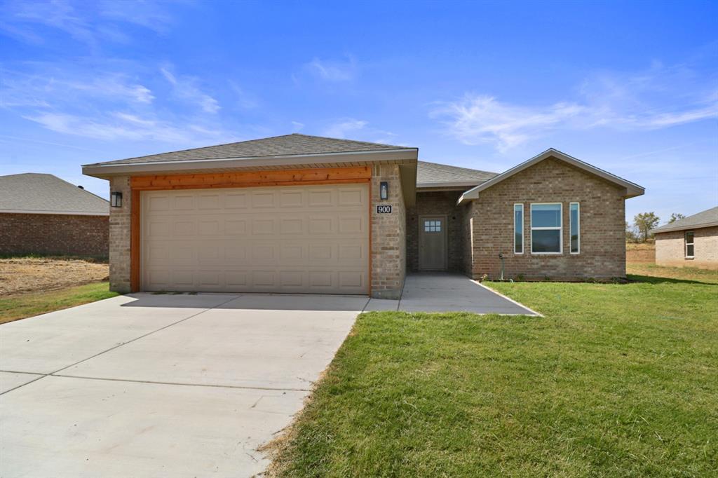 900 Bella Boulevard Property Photo 1