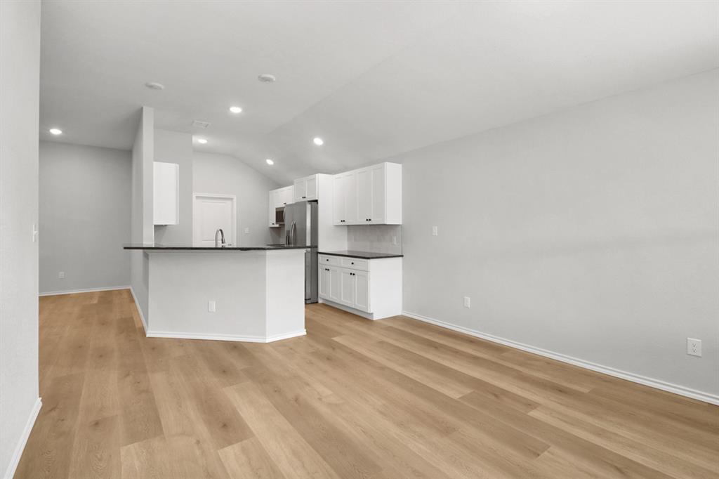 900 Bella Boulevard Property Photo 6