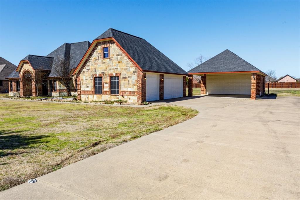 18055 Langford Lane Property Photo
