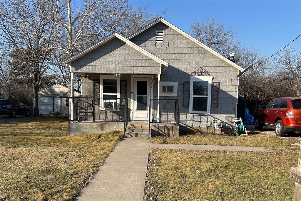 220 W 6th Street Property Photo