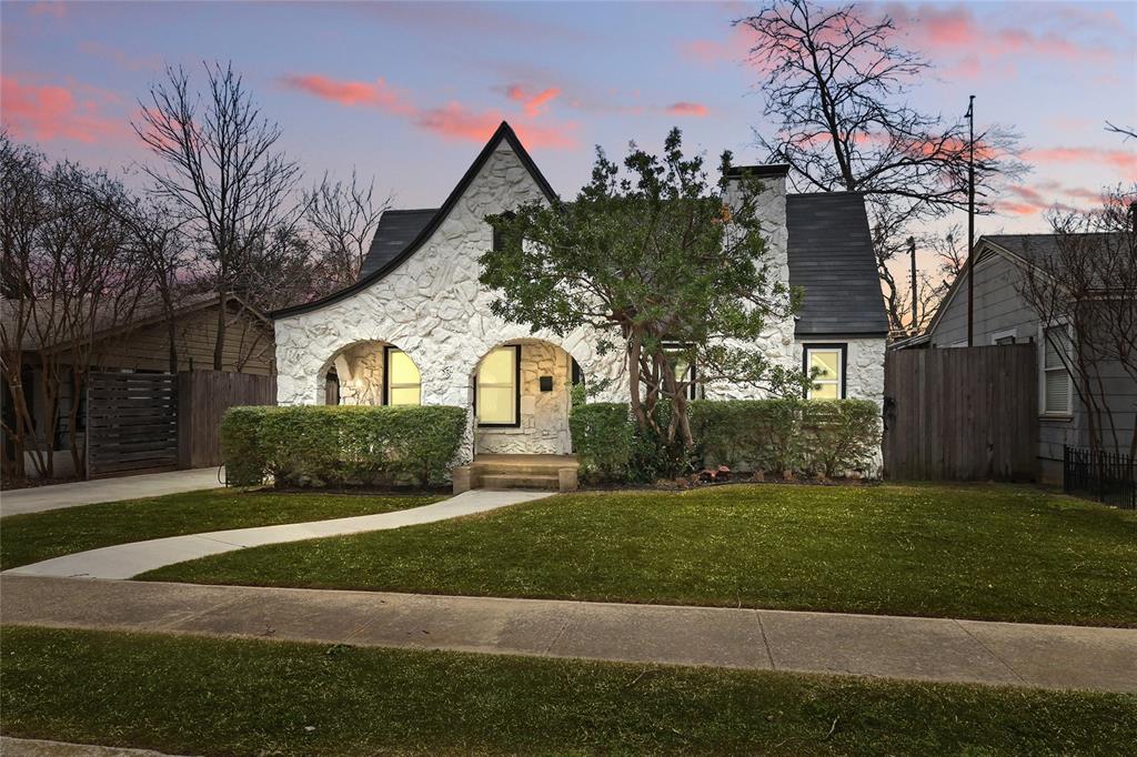 4029 Collinwood Avenue Property Photo