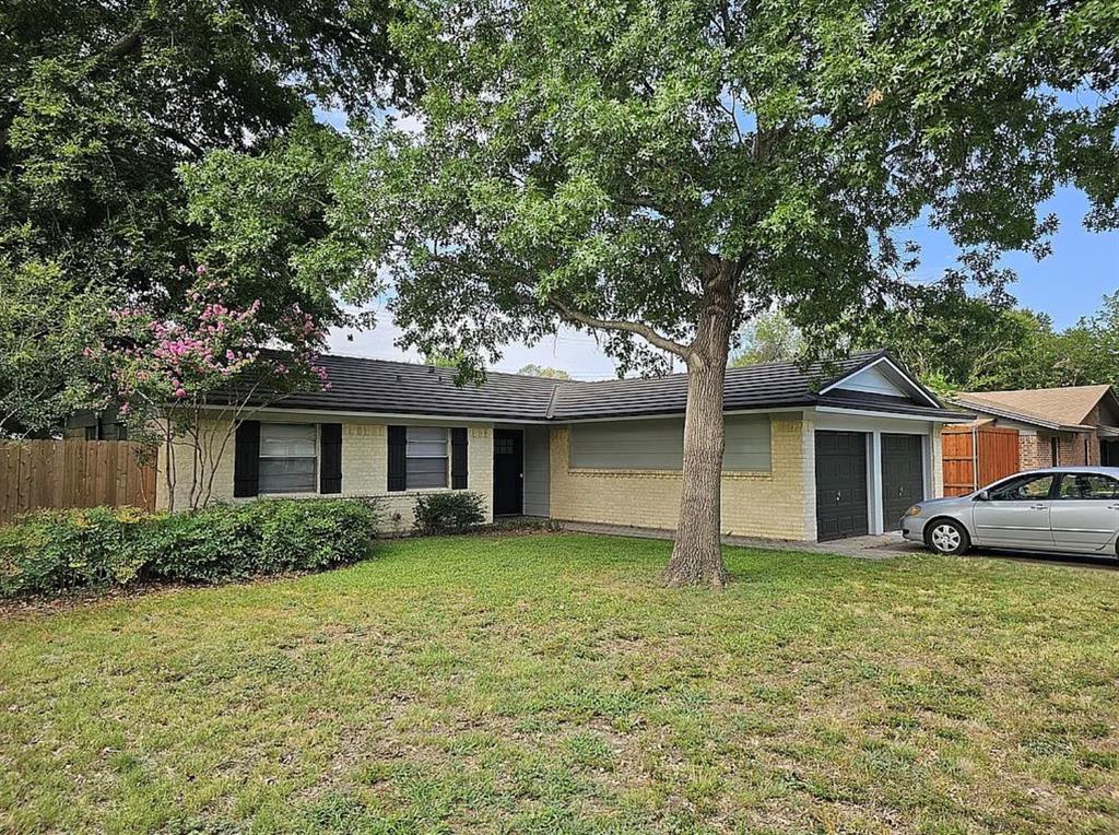 220 Bluebird Circle Property Photo