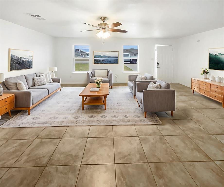 217 Dean Court Property Photo 2
