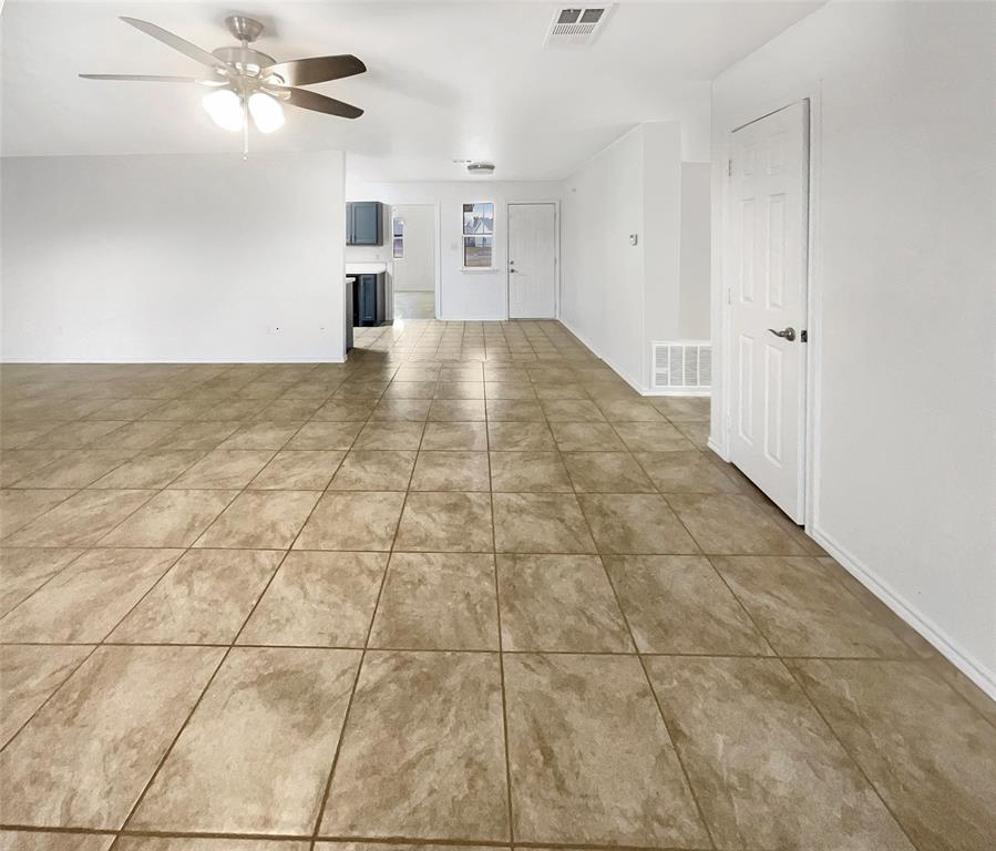 217 Dean Court Property Photo 10