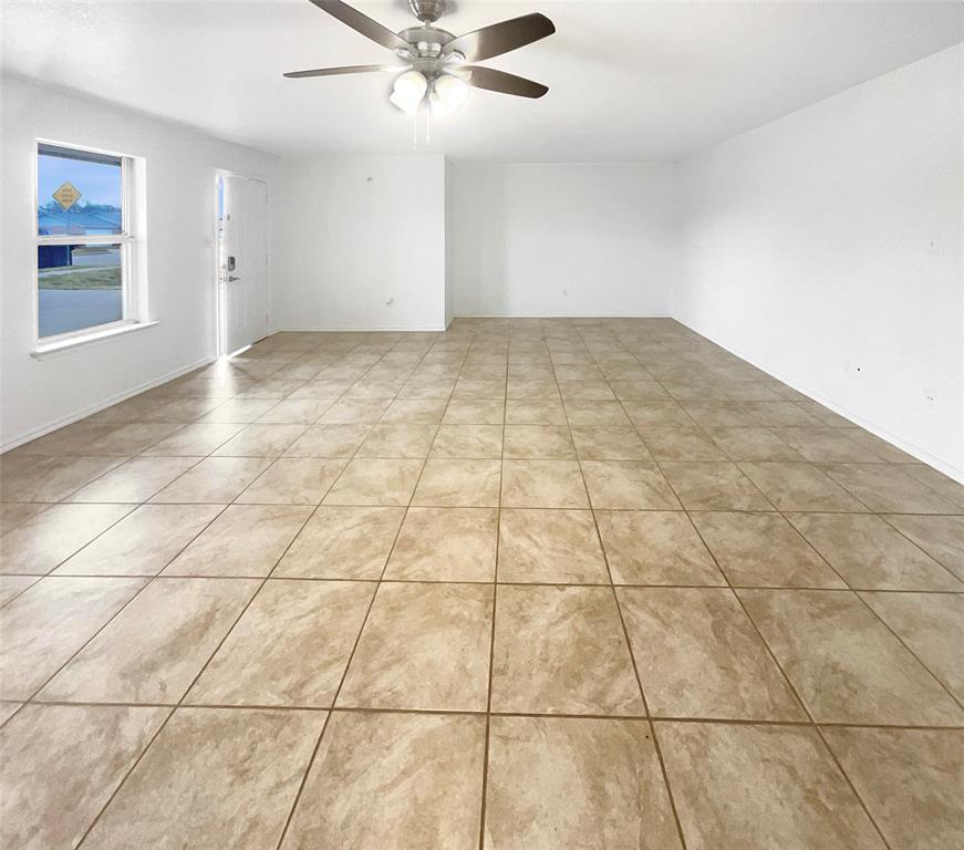 217 Dean Court Property Photo 11