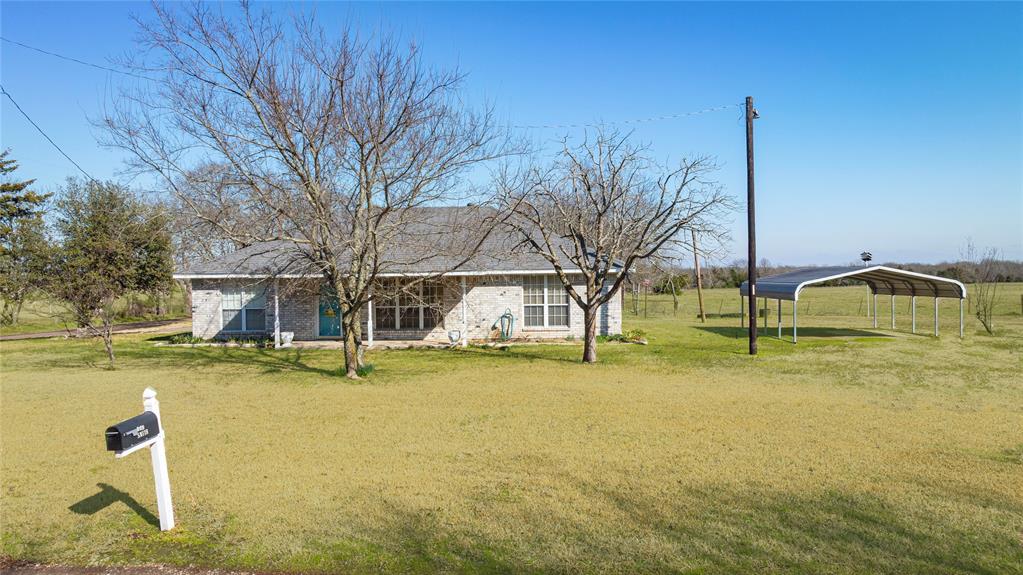 348 County Road 4744 Property Photo